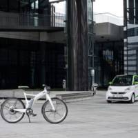 2012 Smart ForTwo Electric Drive and ebike