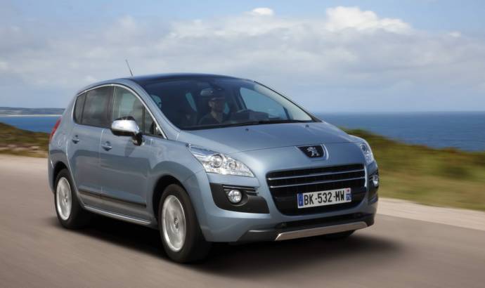 Peugeot 3008 HYbrid4 Price