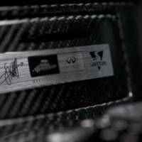 Infiniti FX Sebastian Vettel Version in Detail