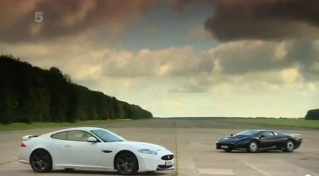 New vs Old: Jaguar XKR S vs Jaguar XJ220