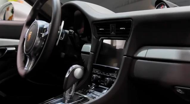 Video: 2012 Porsche 911 Interior