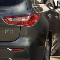 2013 Infiniti JX Crossover Revealed in Los Angeles