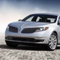 2013 Lincoln MKS Unveiled in Los Angeles