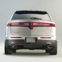 2013 Lincoln MKT Crossover Shows its New Face in Los Angeles