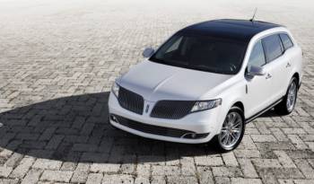2013 Lincoln MKT Crossover Shows its New Face in Los Angeles