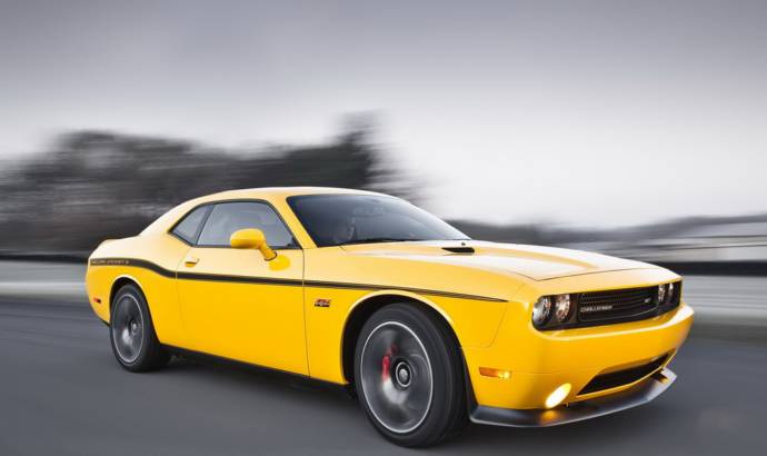 2011 LA Show: Dodge Challenger SRT8 392 Yellow Jacket