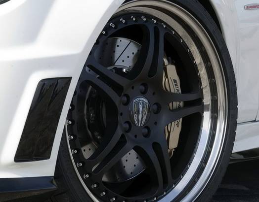 Kicherer Mercedes C63 AMG White Edition