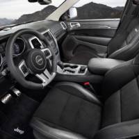 UK Pricing: 2012 Jeep Grand Cherokee SRT8 and Overland Summit