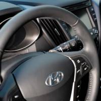 2013 Hyundai Veloster Turbo - Photos and Details