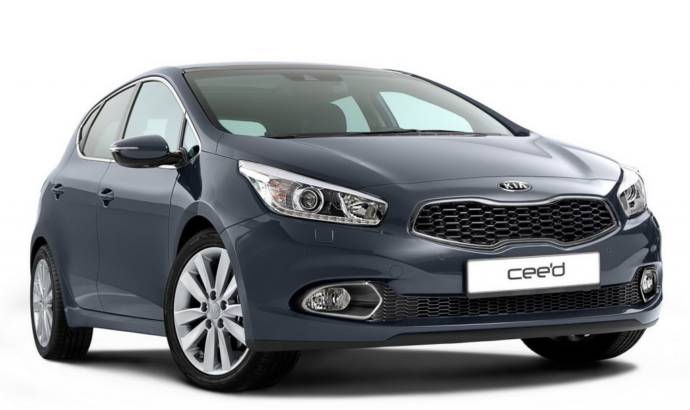 2013 Kia ceed hatchback: new photos