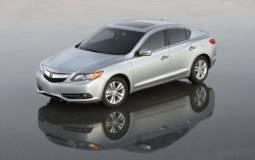 2013 Acura ILX Sedan and RDX Crossover Debut in Chicago