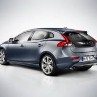 2013 Volvo V40: New Leaked Photos Reveal the Interior