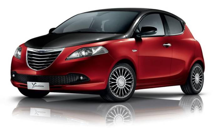 Chrysler Ypsilon Black and Red Launched in UK