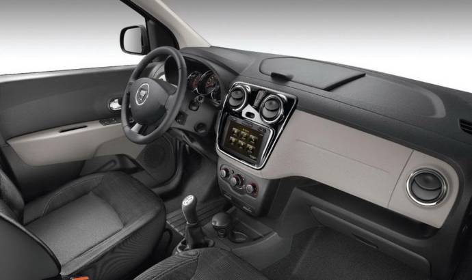 Dacia Lodgy MPV Premieres in Geneva