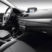 Renault Fluence Black Edition Revealed