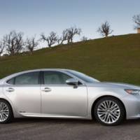 2013 Lexus ES 350 and ES 300h Unveiled