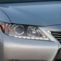 2013 Lexus ES 350 and ES 300h Unveiled