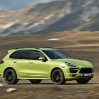 2013 Porsche Cayenne GTS Revealed