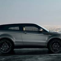 Victoria Beckham Range Rover Evoque