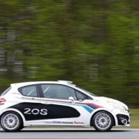 Peugeot 208 R2 Rally Car Unveiled