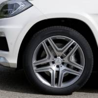 2013 Mercedes GL 63 AMG Revealed