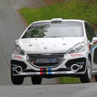 Peugeot 208 R2 Rally Car Unveiled