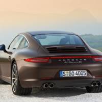 First official photos with new Porsche 911 Carrera 4 and 4S