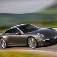 First official photos with new Porsche 911 Carrera 4 and 4S