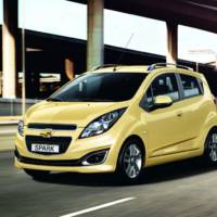 Chevrolet Spark facelift: first images