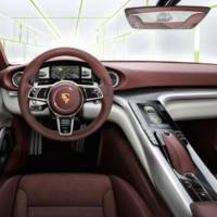 2013 Porsche Panamera Sport Turismo Concept revealed in Paris