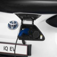 2013 Toyota iQ electric ready to roll in Paris Motor Show