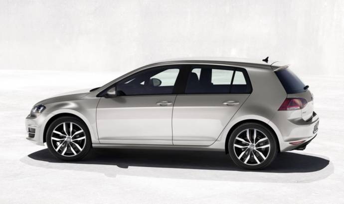 First official photos of the new 2013 Volkswagen Golf Mk7