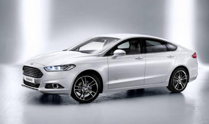 Ford reveals the 2013 Mondeo