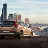 Meet the new Volvo V40 Cross Country