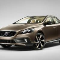 Meet the new Volvo V40 Cross Country