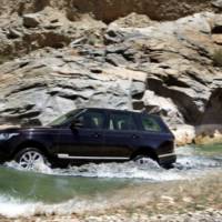 PHOTO GALLERY: The 2013 Range Rover is Showing Its Muscles