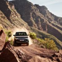 PHOTO GALLERY: The 2013 Range Rover is Showing Its Muscles