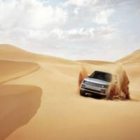 PHOTO GALLERY: The 2013 Range Rover is Showing Its Muscles