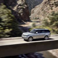 PHOTO GALLERY: The 2013 Range Rover is Showing Its Muscles