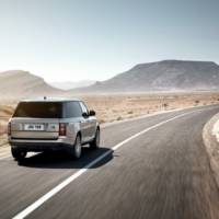 PHOTO GALLERY: The 2013 Range Rover is Showing Its Muscles