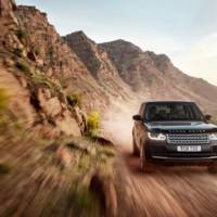 PHOTO GALLERY: The 2013 Range Rover is Showing Its Muscles