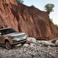 PHOTO GALLERY: The 2013 Range Rover is Showing Its Muscles