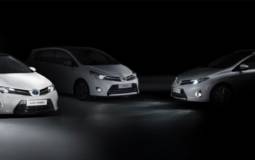 2013 Toyota Auris Tourer and Toyota Verso expected at Paris Motor Show