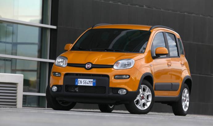 2013 Fiat Panda Trekking - first official photos