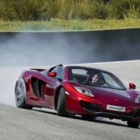 2013 McLaren MP4-12C Spider full photo gallery