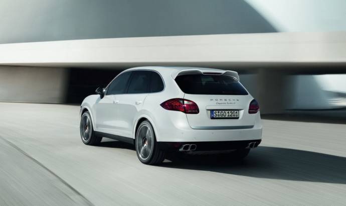 2013 Porsche Cayenne Turbo S - official details