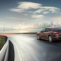 2013 Porsche Panamera Platinum Edition - photos and details