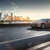 2013 Porsche Panamera Platinum Edition - photos and details