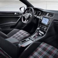 2013 Volkswagen Golf VII GTI unveiled in Paris