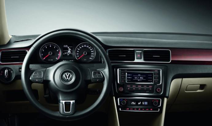 2013 Volkswagen Santana - details and photos
